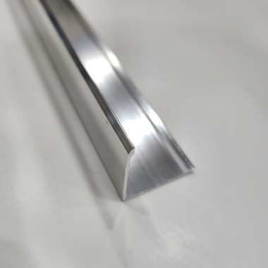 Cornière d'angle 90° - aluminium anodisé chromé - L. 250 cm