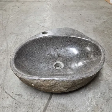 Vasque à poser en galet de rivière +  trou robinet L47x44 cm (VASQ45-066ATR)