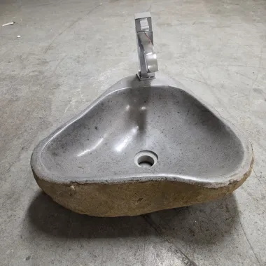Vasque à poser en galet de rivière +  trou robinet L44x45 cm (VASQ45-068ATR)
