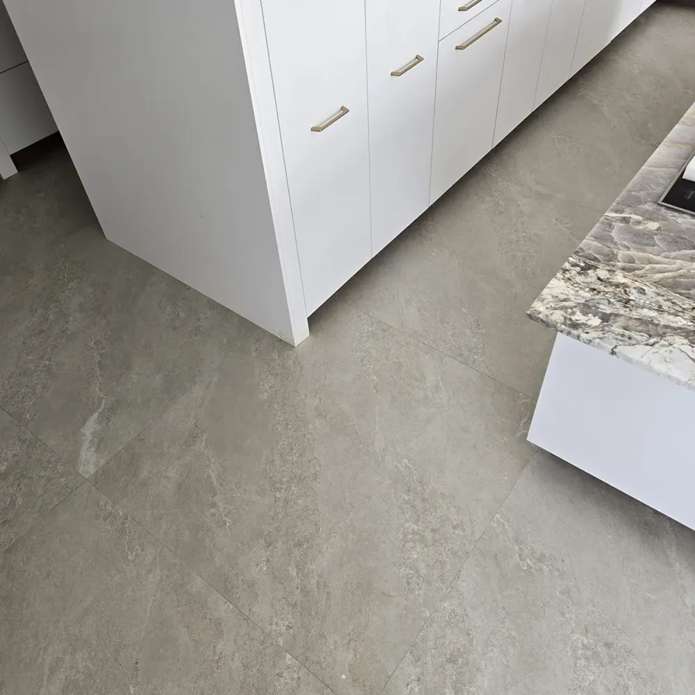 Carrelage 80x80 cm Jupiter Ice satiné